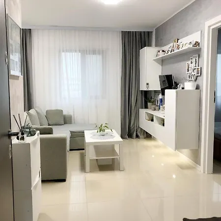 Apartament Chirila Cristina *